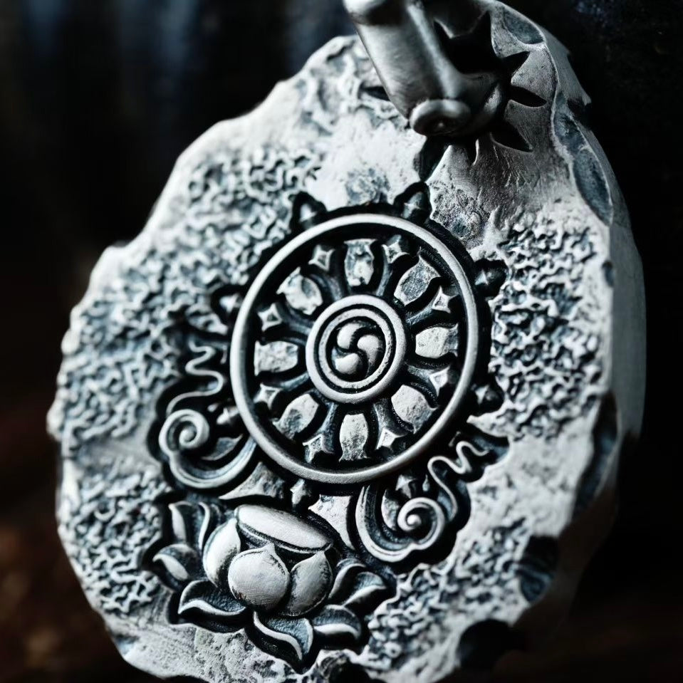 S925 Silver Pendant Masterfully Inlaid with a Garuda