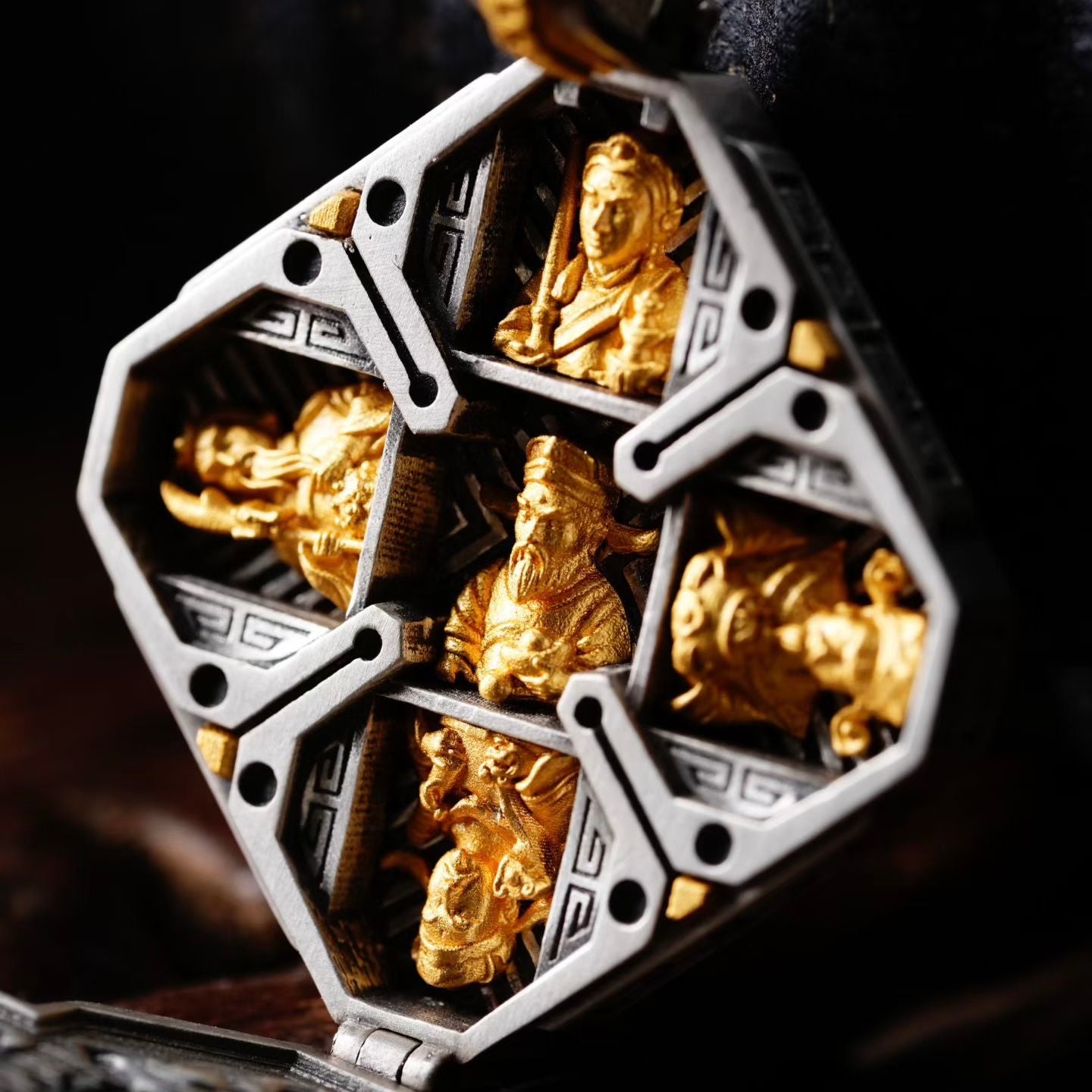 S925 Silver Pendant Masterfully Inlaid with the Five Gods of Wealth (Openable)