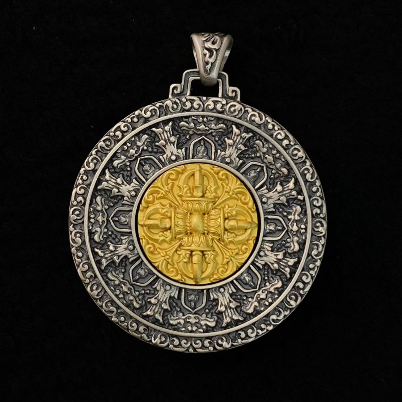 S925 Silver Pendant with an Exquisitely Inlaid Mandala-Engraved Dzi Bead