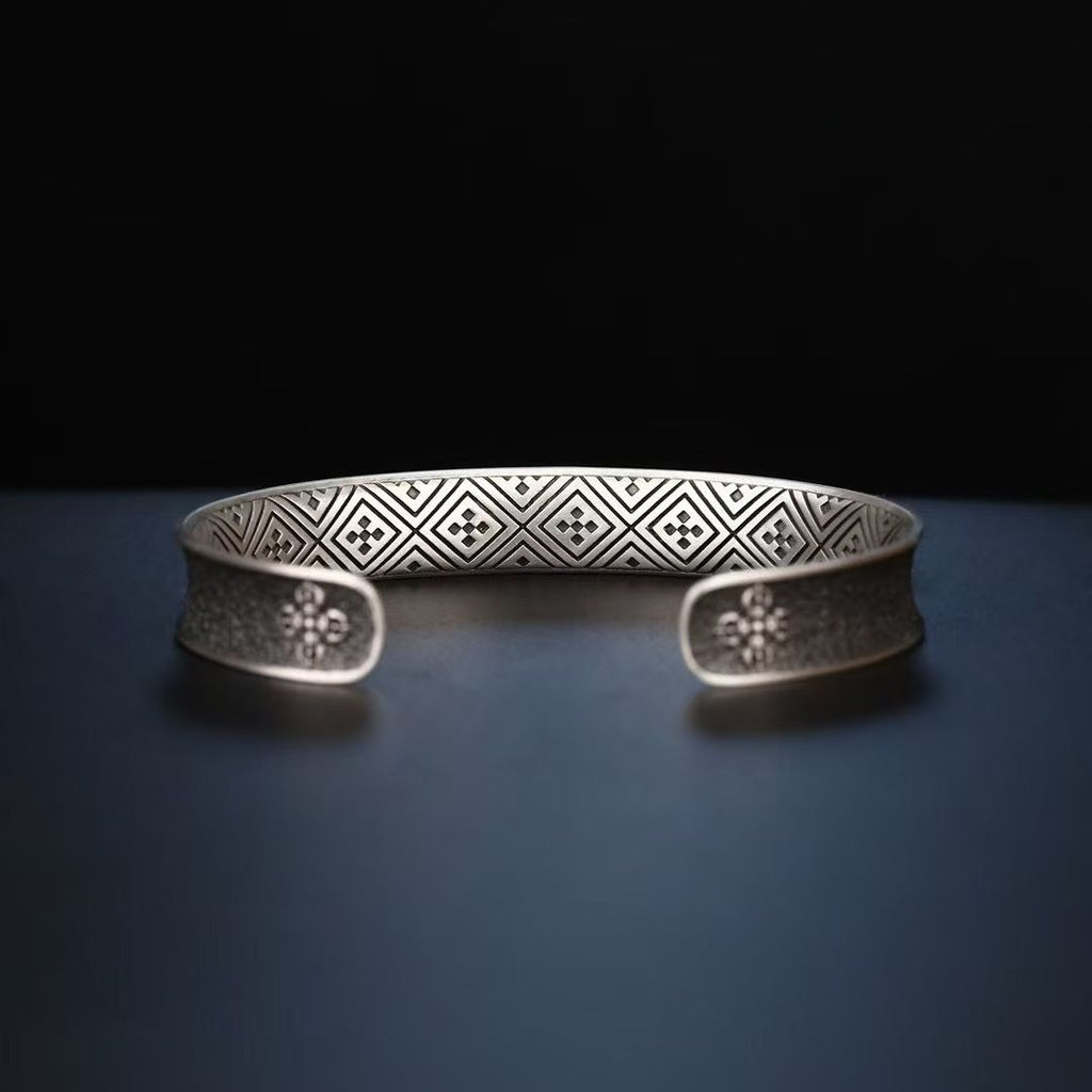 S925 Silver Cuff Bracelet Exquisitely Inlaid with a Sacred Mountain