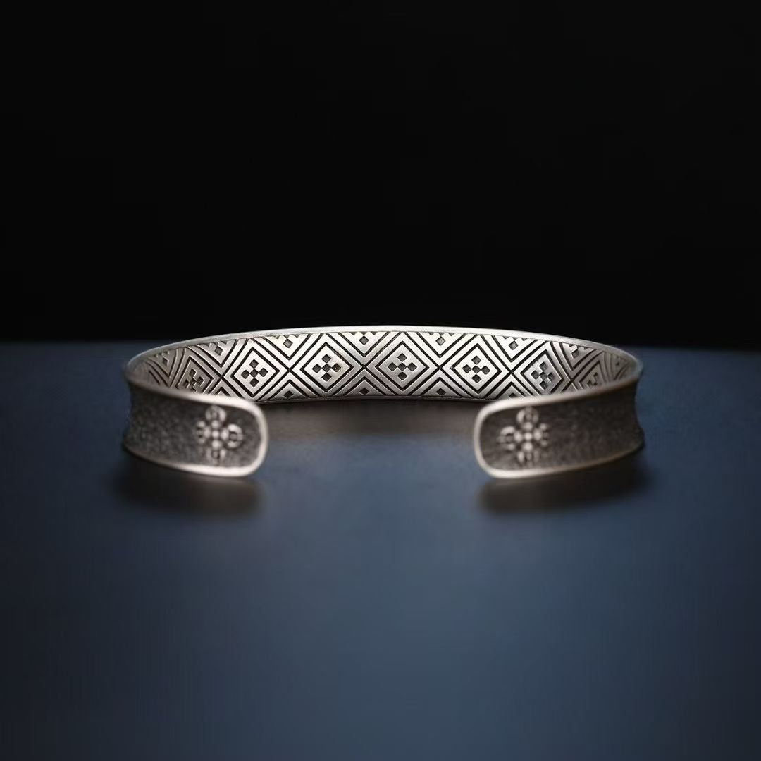 S925 Silver Cuff Bracelet Exquisitely Inlaid with a Sacred Mountain