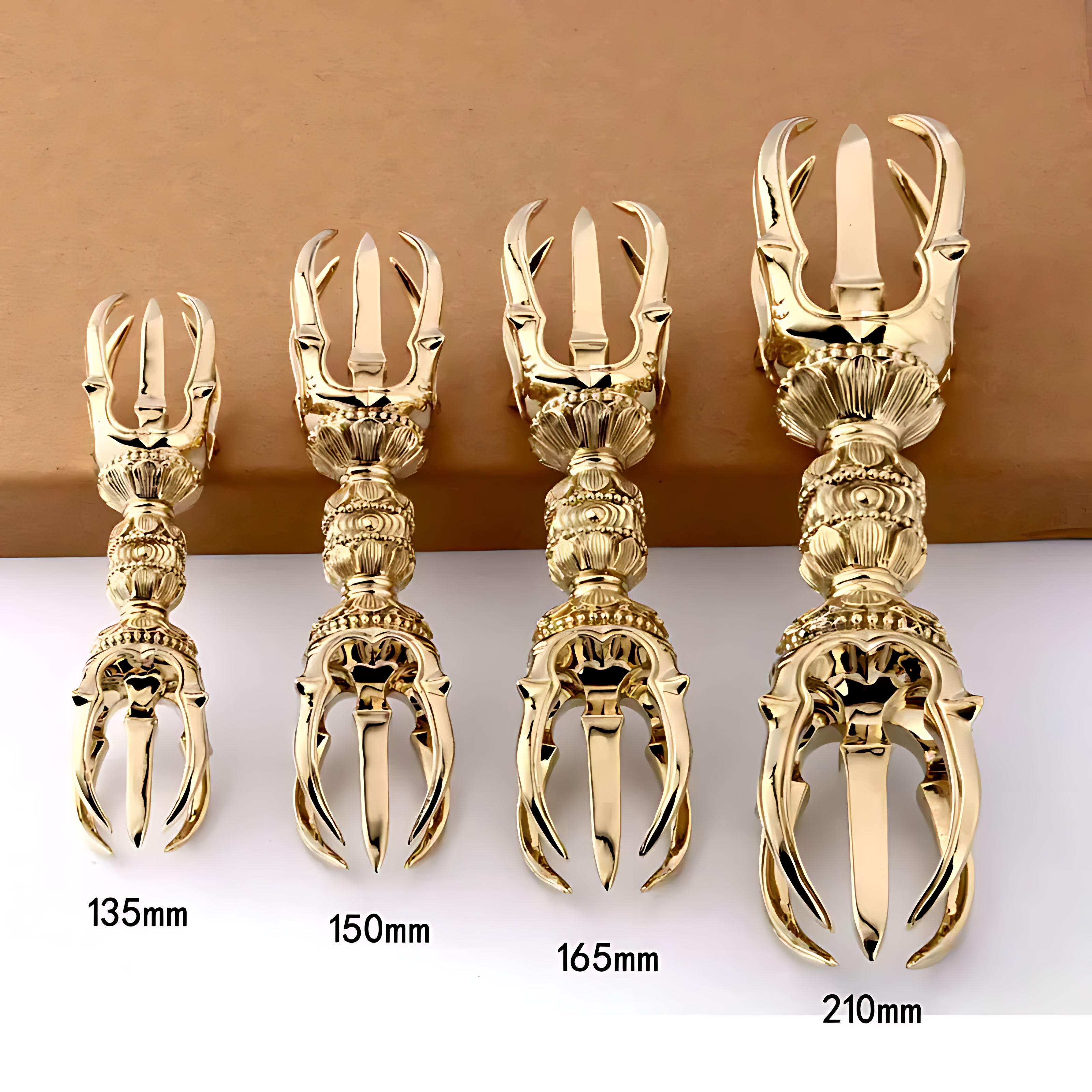 The Unsurpassed Five-Pronged Vajra (representing the highest principle of reality in Vajrayana Buddhism)