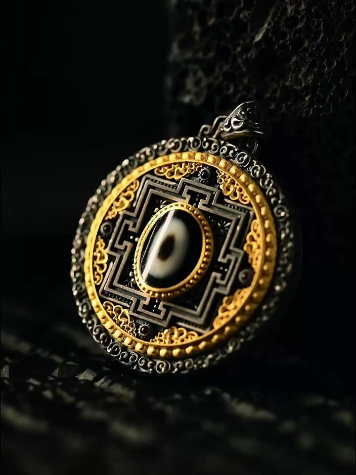 S925 Silver Pendant with an Exquisitely Inlaid Mandala-Engraved Dzi Bead