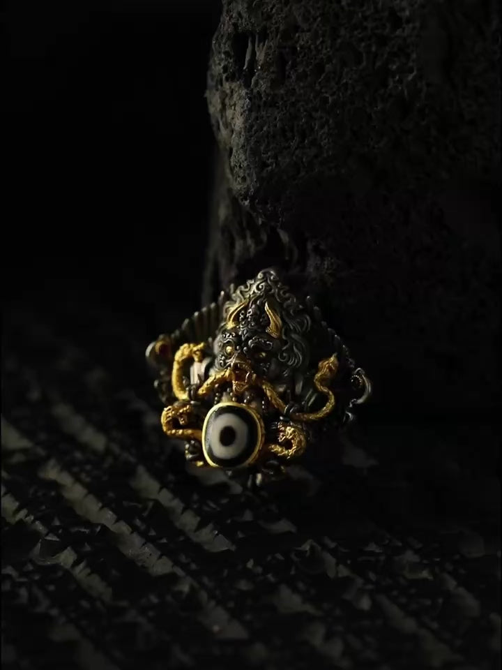 S925 Silver Garuda Pendant with a Centrally Inlaid Dzi Bead