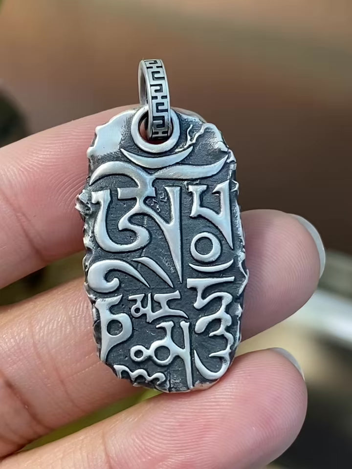 S925 Silver Pendant Exquisitely Inlaid with the Six-Syllable Mantra